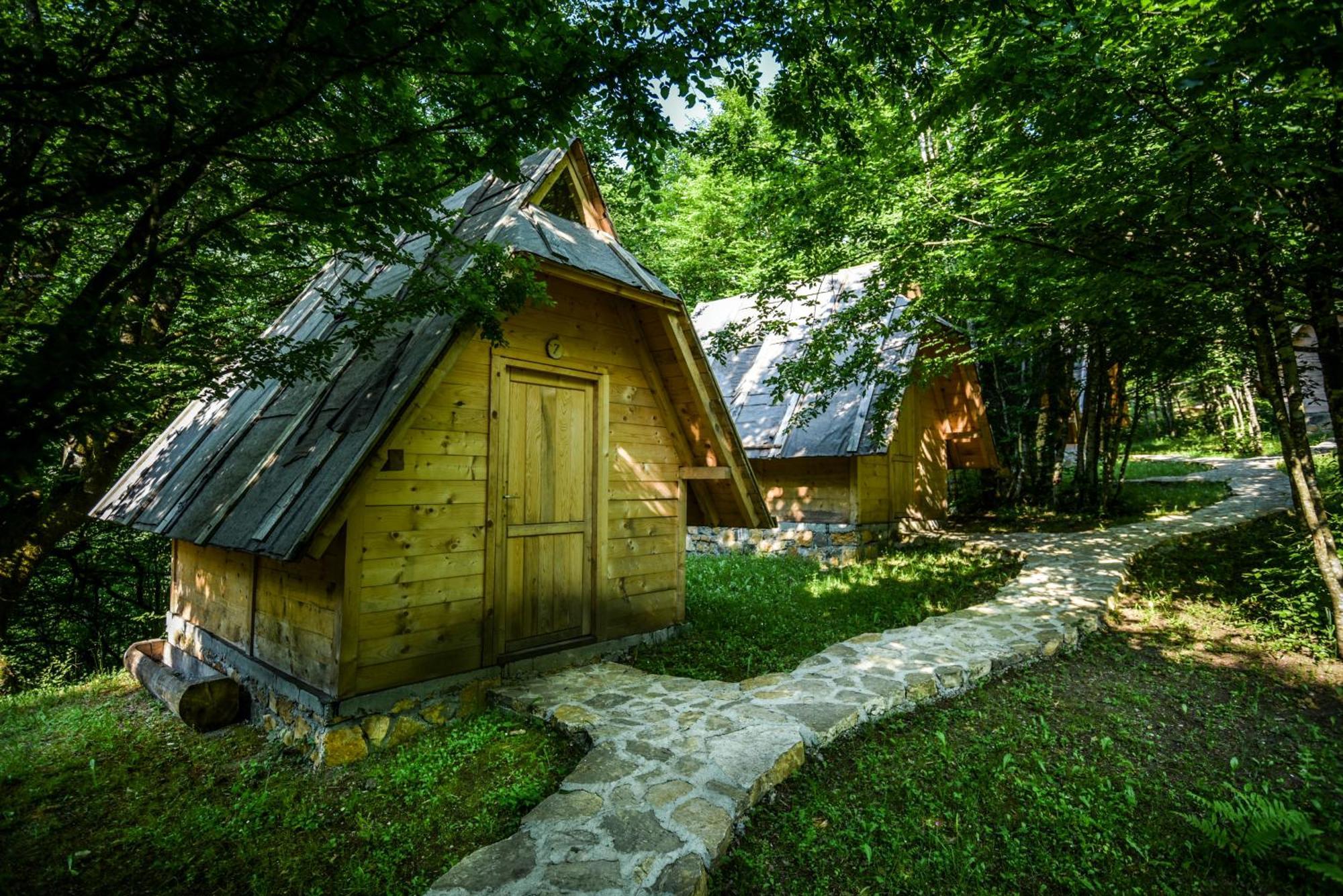 Camp Divlja Rijeka Hotel Hum Exterior photo